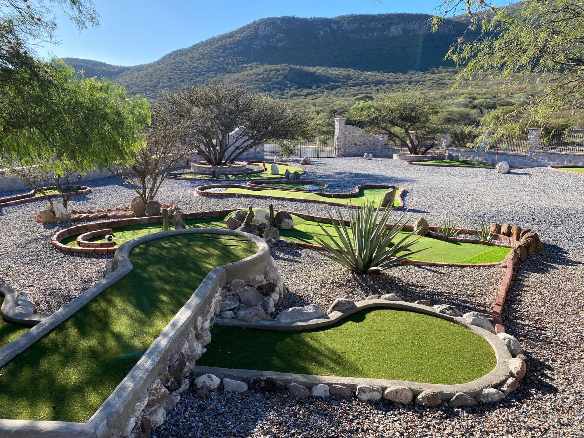 Club Vergel Resort Bernal Extérieur photo