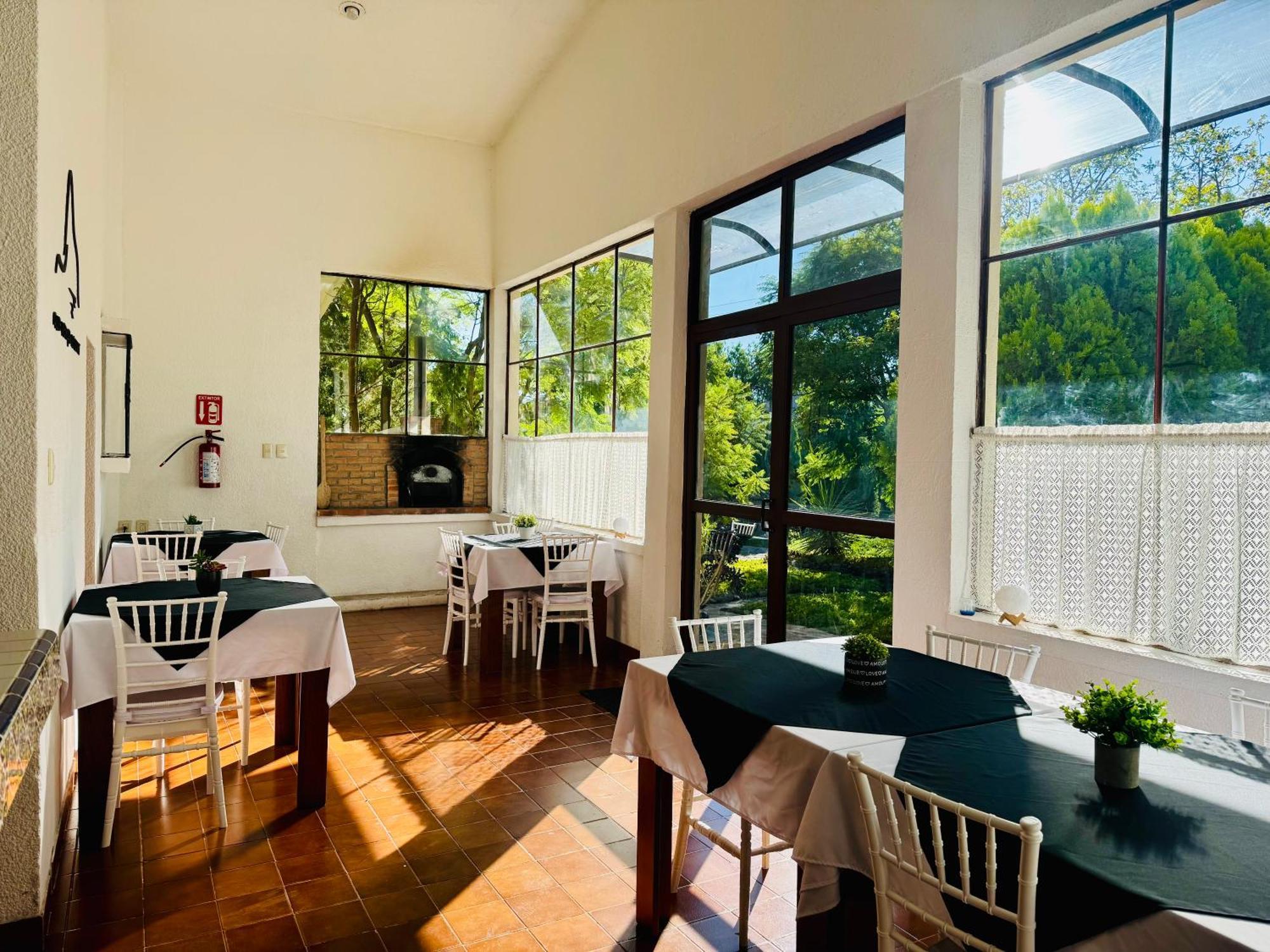 Club Vergel Resort Bernal Extérieur photo